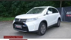 Weiss / cool white pearl Neu 2025 Suzuki Vitara Comfort SUV | 23.990 € (Guter Preis)