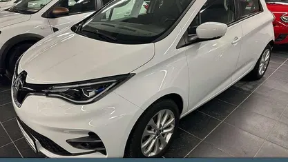 Weiß Gebraucht 2020 Renault Zoe Experience Kleinwagen | 9.790 € (Guter Preis)