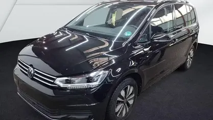Gebraucht VW Touran Comfortline 150 PS (110 kW) 2025 Van / Kleinbus