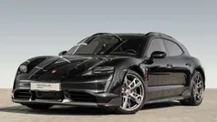 Tiefschwarzmetallic Gebraucht 2021 Porsche Taycan Turbo S Cross Turismo Limousine | 88.650 € (Fairer Preis)