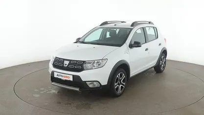 Weiß Gebraucht 2018 Dacia Sandero Celebration Kleinwagen | 10.490 € (Fairer Preis)