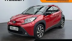 Rot Gebraucht 2024 Toyota Aygo Team Kleinwagen | 15.690 € (Fairer Preis)