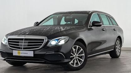 Używany Mercedes E200 Exclusive 184 KM (135 kW) 2018 Czarny Sedan/Limuzyna