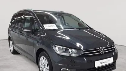 Gebraucht VW Touran Comfortline 150 PS (110 kW) 2022 Van / Kleinbus