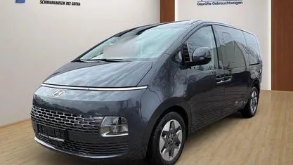 Gebraucht Hyundai Staria Trend 177 PS (130 kW) 2024 Grau Van / Kleinbus