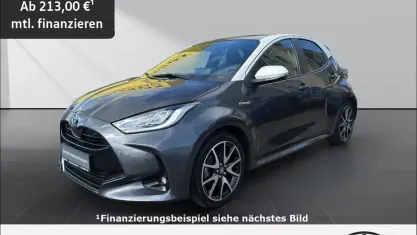 Gebraucht Toyota Yaris Hybrid Style 116 PS (85 kW) 2021 Grau Limousine