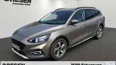 Silber Gebraucht 2019 Ford Focus Active Kombi | 16.950 € (Fairer Preis)