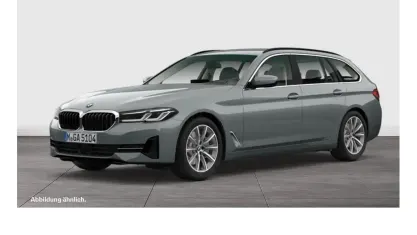 Gebraucht BMW 520 Sport Line 190 PS (139 kW) 2023 Skyscraper grau Limousine