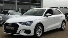 Weiß Gebraucht 2022 Audi A3 Basis Limousine | 22.490 € (Fairer Preis)