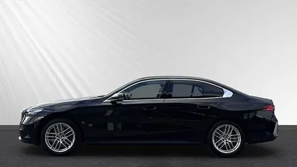 Gebraucht BMW 520 Comfort Edition 197 PS (144 kW) 2024 Limousine