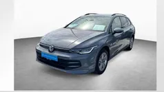 Mondsteingrau Gebraucht 2024 VW Golf VIII Life Kombi | 28.940 € (Fairer Preis)