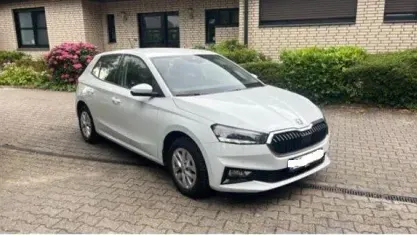Gebraucht Skoda Fabia Selection 116 PS (85 kW) 2024 Weiß Kleinwagen