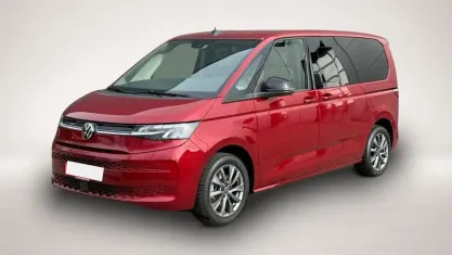 Gebraucht VW Multivan S 204 PS (150 kW) 2023 Rot Van / Kleinbus