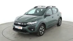 Grün Gebraucht 2023 Dacia Sandero Expression Kleinwagen | 16.240 € (Fairer Preis)