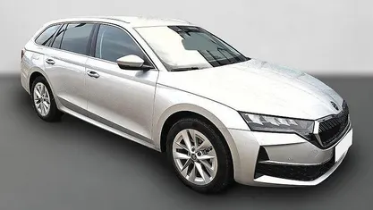 Gebraucht 2025 Skoda Octavia Selection Kombi | 33.630 € (Guter Preis)