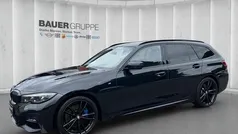 Schwarz Gebraucht 2021 BMW 330 M Sport Kombi | 36.930 € (Fairer Preis)