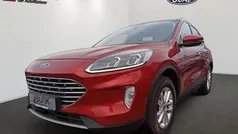 Lucid red met Gebraucht 2022 Ford Kuga Titanium SUV | 24.800 € (Guter Preis)