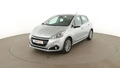 Gebraucht Peugeot 208 Allure 82 PS (60 kW) 2017 Silber Kleinwagen