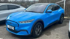 Grabber blue metallic Gebraucht 2023 Ford Mustang Mach-E Basis SUV | 39.850 € (Fairer Preis)