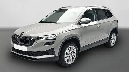 Gebraucht 2025 Skoda Karoq Selection SUV | 35.400 € (Fairer Preis)