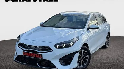 Weiß Gebraucht 2022 Kia Ceed Sportswagon Comfort Kombi | 18.939 € (Guter Preis)