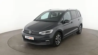Grau Gebraucht 2021 VW Touran Active Van / Kleinbus | 26.160 € (Fairer Preis)