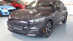 Grau Gebraucht 2022 Ford Mustang Mach-E SUV | 44.790 € (Fairer Preis)