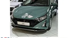 Gruen Neu 2024 Hyundai i20 Select Limousine | 19.900 € (Guter Preis)