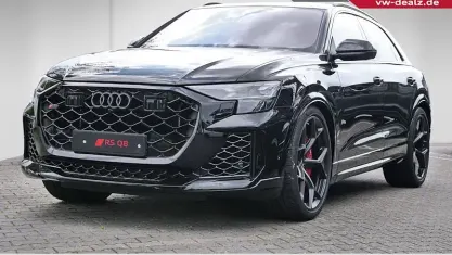 Neu Audi RS Q8 Performance 640 PS (470 kW) 2026 Schwarz SUV
