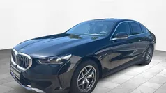 Schwarz Gebraucht 2024 BMW 520 Comfort Edition Limousine | 48.450 € (Guter Preis)