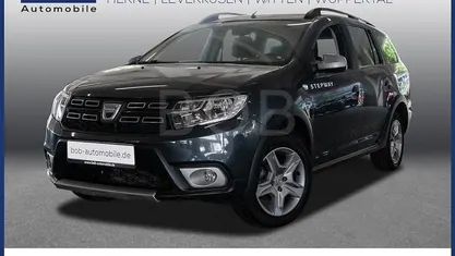 Grau Gebraucht 2019 Dacia Logan MCV Stepway Kombi | 8.888 € (Guter Preis)