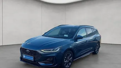 Blau Gebraucht 2024 Ford Focus ST-Line X Kombi | 25.960 € (Fairer Preis)