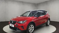 Desire rot metallic/midnight schwarz metallic Gebraucht 2024 Seat Arona FR SUV | 22.300 € (Fairer Preis)