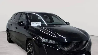 Gebraucht Peugeot 308 SW Allure 131 PS (96 kW) 2023 Perla nera schwarz metallic Kombi