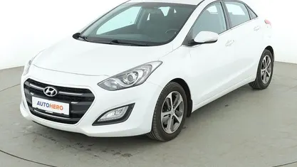 Second-hand Hyundai i30 Passion 135 CP (99 kW) 2016 Alb Berlinǎ