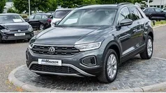 Grau Gebraucht 2024 VW T-Roc Life SUV | 29.895 € (Guter Preis)