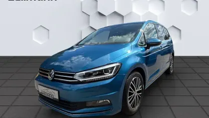 Gebraucht VW Touran Highline 150 PS (110 kW) 2023 Blau Van / Kleinbus