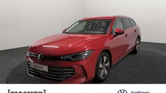 Rot Gebraucht 2025 VW Passat Business Kombi | 33.987 € (Fairer Preis)