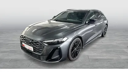 Grau Gebraucht 2025 Audi A5 Ambiente Coupé | 56.355 € (Guter Preis)