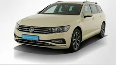 Hellelfenbein Gebraucht 2023 VW Passat Business Kombi | 28.995 € (Fairer Preis)