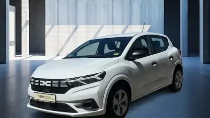 Gebraucht Dacia Sandero Essentiel 67 PS (49 kW) 2024 Arktisweiß Limousine