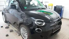 Schwarz Gebraucht 2023 Fiat 500e Kleinwagen | 21.899 € (Fairer Preis)