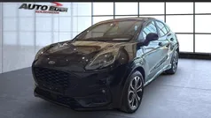 Obsidianschwarz (schwarz) Gebraucht 2024 Ford Puma ST-Line SUV | 25.400 € (Fairer Preis)