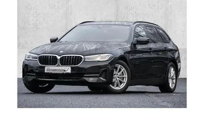 Schwarz Gebraucht 2022 BMW 520 Kombi | 29.690 € (Fairer Preis)