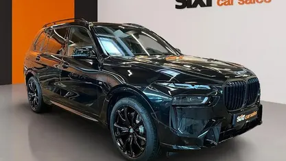 Gebraucht BMW X7 M Sport 259 PS (190 kW) 2025 Schwarz SUV