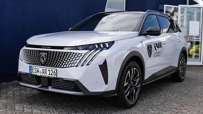 Gebraucht Peugeot 5008 GT 145 PS (106 kW) 2025 Weiß Van / Kleinbus