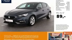 Grau Gebraucht 2024 Seat Leon FR Limousine | 26.480 € (Guter Preis)