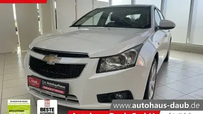 Używany Chevrolet Cruze LTZ 141 KM (103 kW) 2012 Biały Hatchback