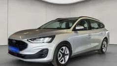 Moondust silber metallic Gebraucht 2022 Ford Focus Cool & Connect Kombi | 17.980 € (Fairer Preis)