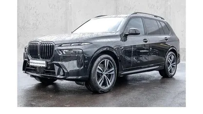 Gebraucht BMW X7 M Sport 352 PS (258 kW) 2023 SUV